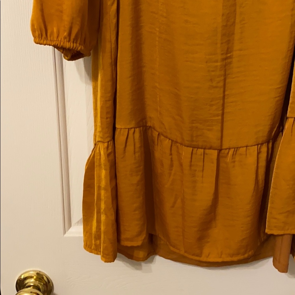 Dress - Picture 3 of 3